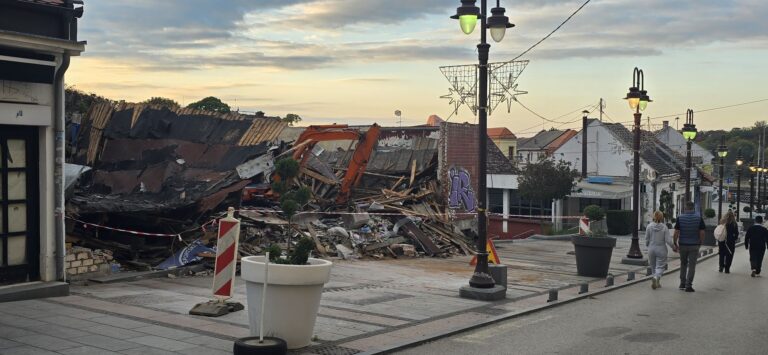 NAPOKON IZ CENTRA BRČKOG SE UKLANJA DUGOGODIŠNJE RUGLO‼️