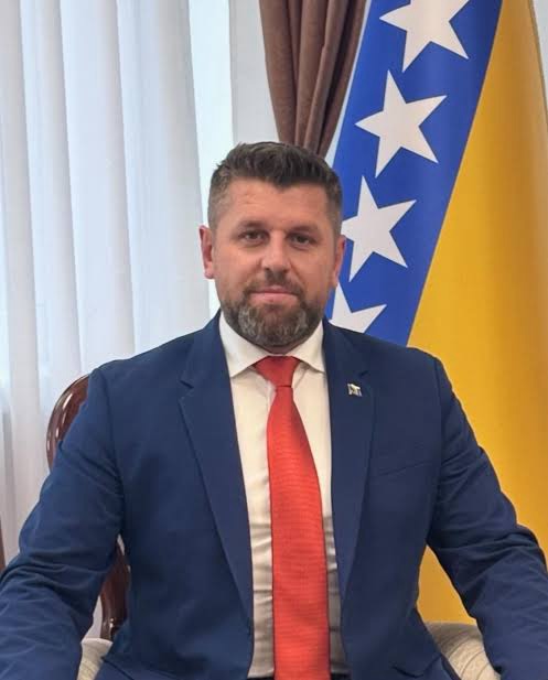 Čamil Duraković podnio prijavu Tužilaštvu BiH zbog murala Ratku Mladiću u Banjoj Luci