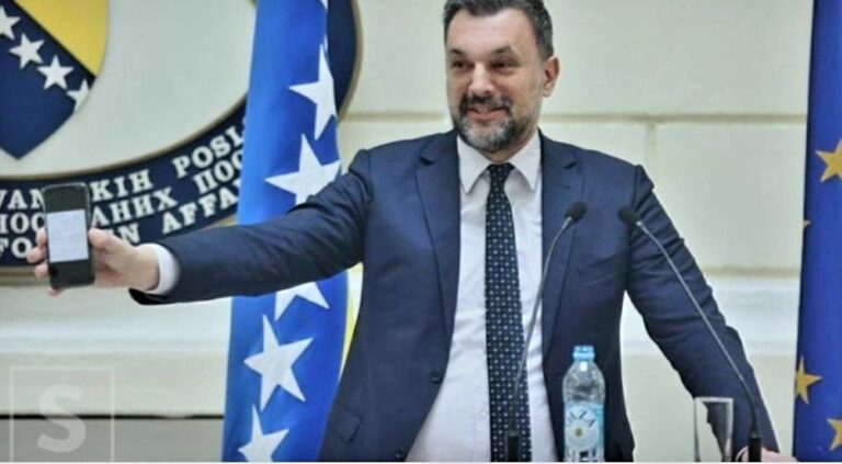 KONAKOVIĆ SE OPET OGLASIO / Nastavlja se Facebook polemika: Konaković poručio da “SDFA ima strahove i traume od Dodika”